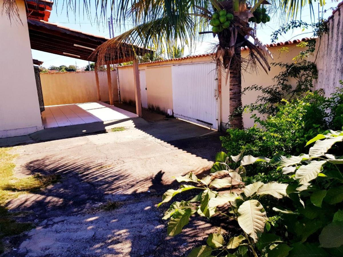 Otima Casa Caldas Novas 2 Km Do Centro Para Ate 14 Pesssoas Com Piscina Aquecida, Churrrasqueira, Wifi エクステリア 写真